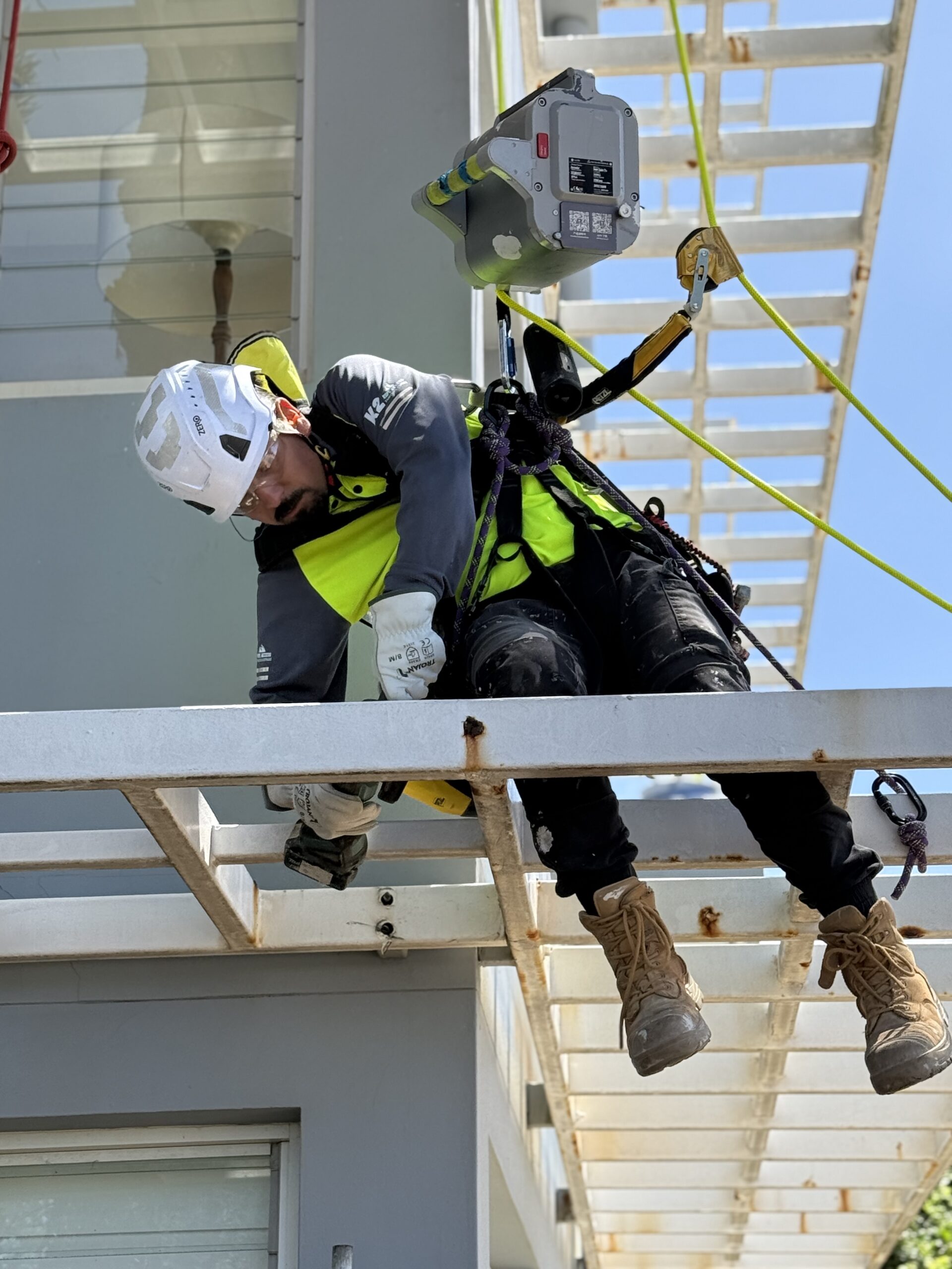 Residential strata façade remediation and painting in Collaroy